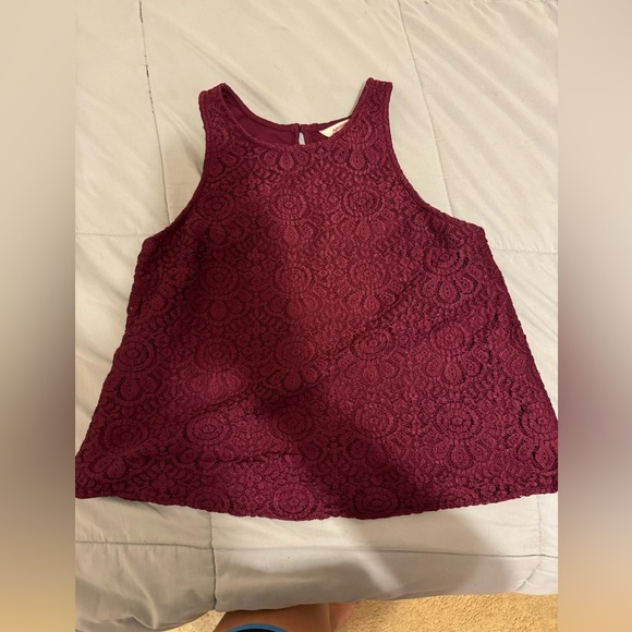Beautiful Burgundy Lace Sleeveless Top - Picture 3 of 8